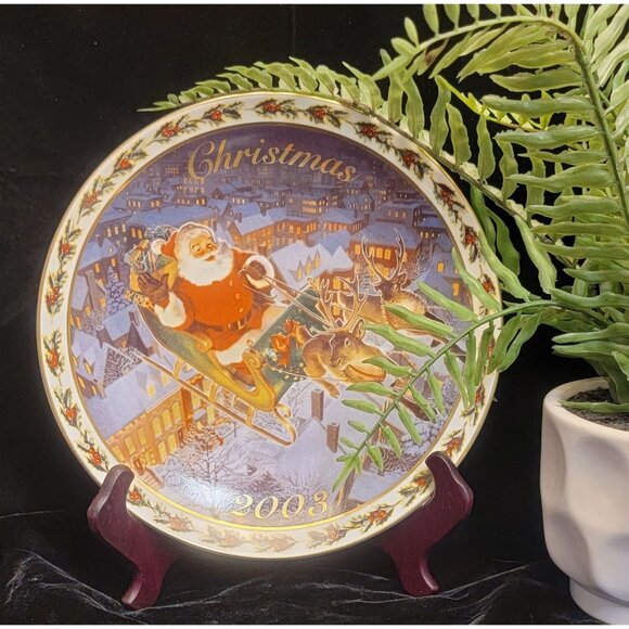 Vintage Avon Porcelain Collector's Plate "Coming to Town" - Picture 3 of 10